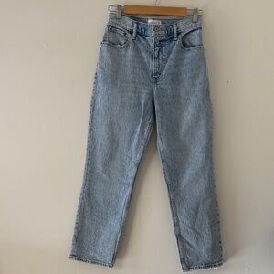 Abercrombie & Fitch ‘90s Straight Ultra High Rise Jeans Light Wash Size 27 4